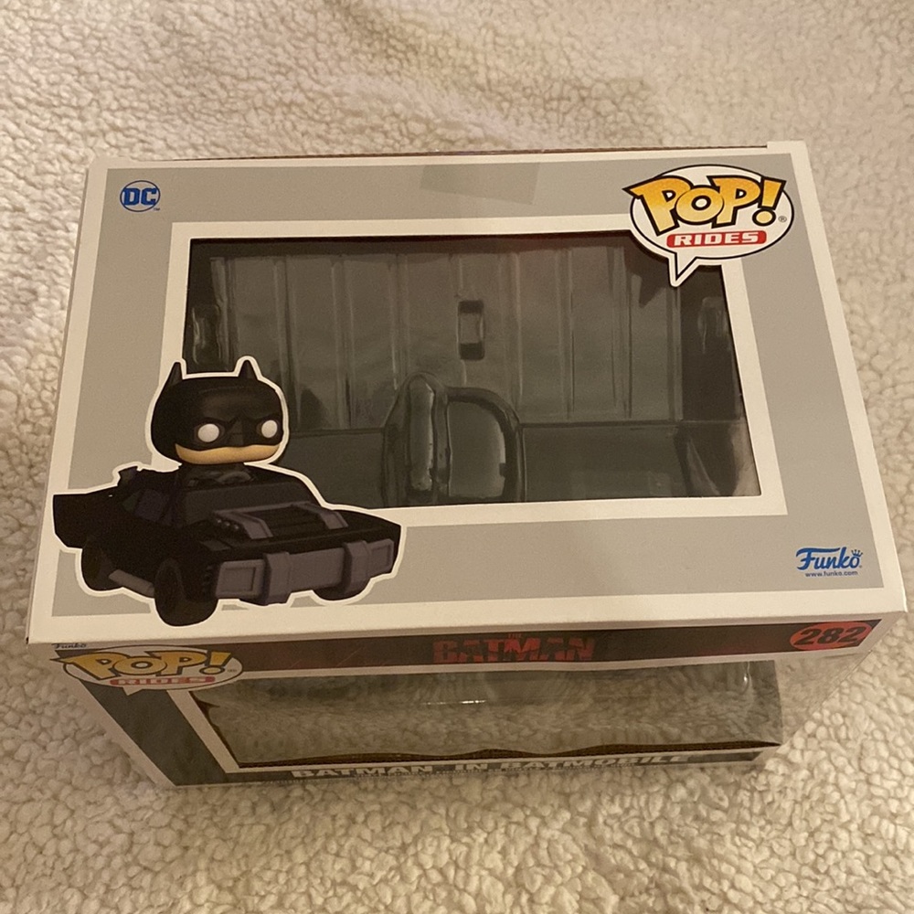 🖤Batman DC Comics Batman In Batmobile🖤 - Picture 8 of 8